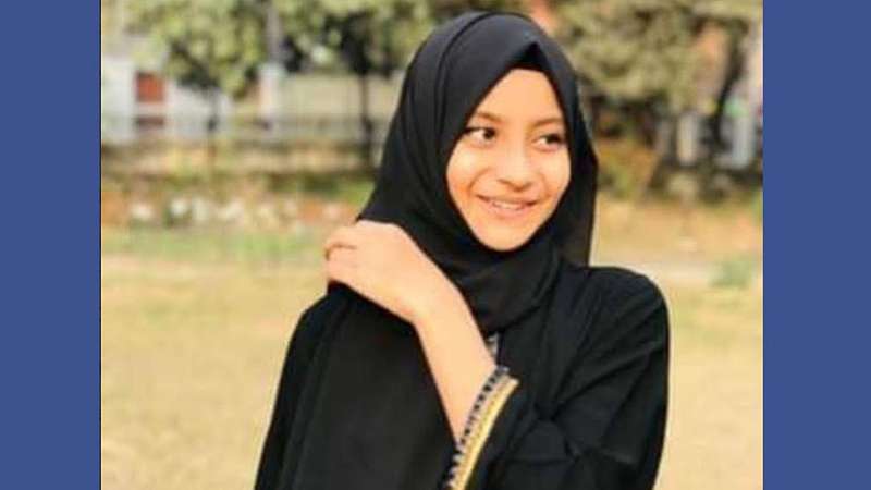 ত্রিভুজ প্রেমে জীবন গেল জেসিকার